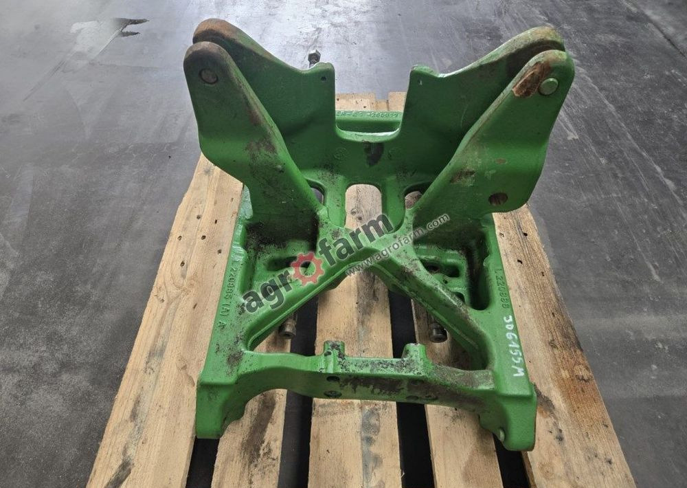 Wspornik przedniego mostu John Deere 6155M - Carrosserie et extérieur: photos 3 Wspornik przedniego mostu John Deere 6155M - Carrosserie et extérieur: photos 3