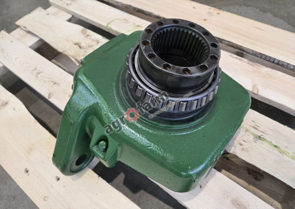 Zwrotnica John Deere 6820, 6920, 6930, 7330 - Transmission: photos 2 Zwrotnica John Deere 6820, 6920, 6930, 7330 - Transmission: photos 2