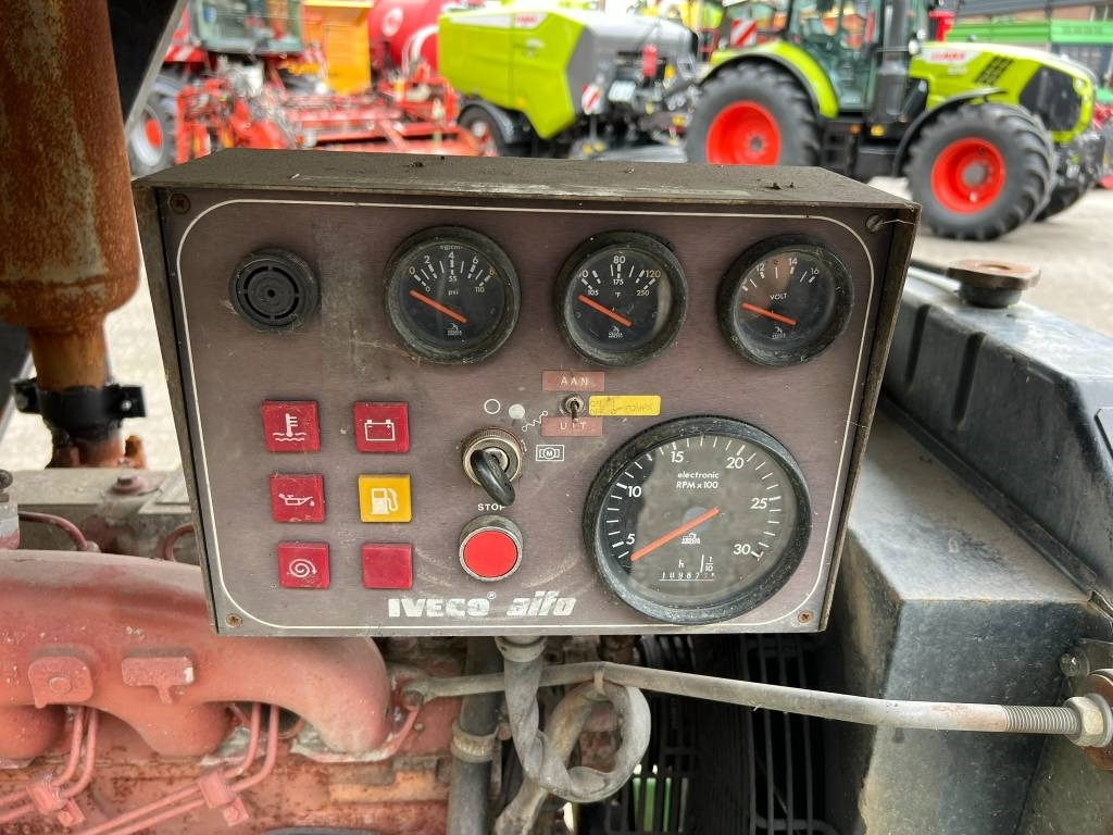 Iveco MEC MG100HT/2A - Matériel d'irrigation: photos 5 Iveco MEC MG100HT/2A - Matériel d'irrigation: photos 5