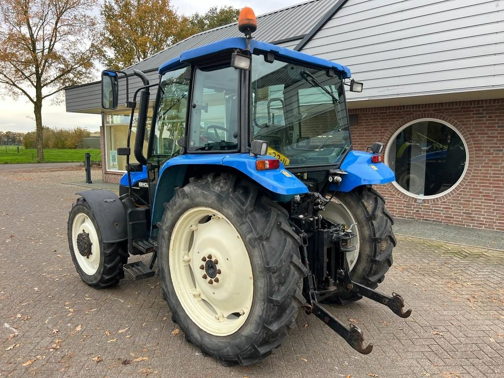 New Holland TL 90 trekker - Tracteur agricole: photos 3 New Holland TL 90 trekker - Tracteur agricole: photos 3