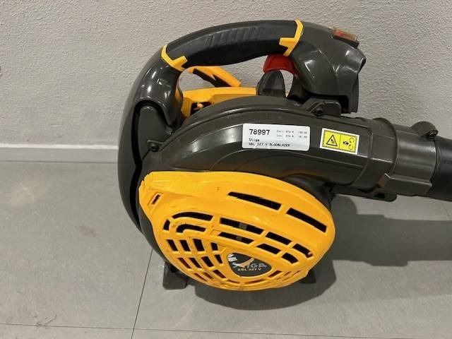 Stiga SBL 327 Bladblazer - Matériel de jardinage: photos 3 Stiga SBL 327 Bladblazer - Matériel de jardinage: photos 3