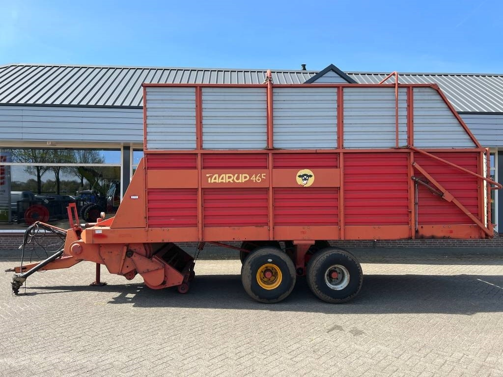 Taarup 465 opraapwagen - Autochargeuse: photos 1 Taarup 465 opraapwagen - Autochargeuse: photos 1