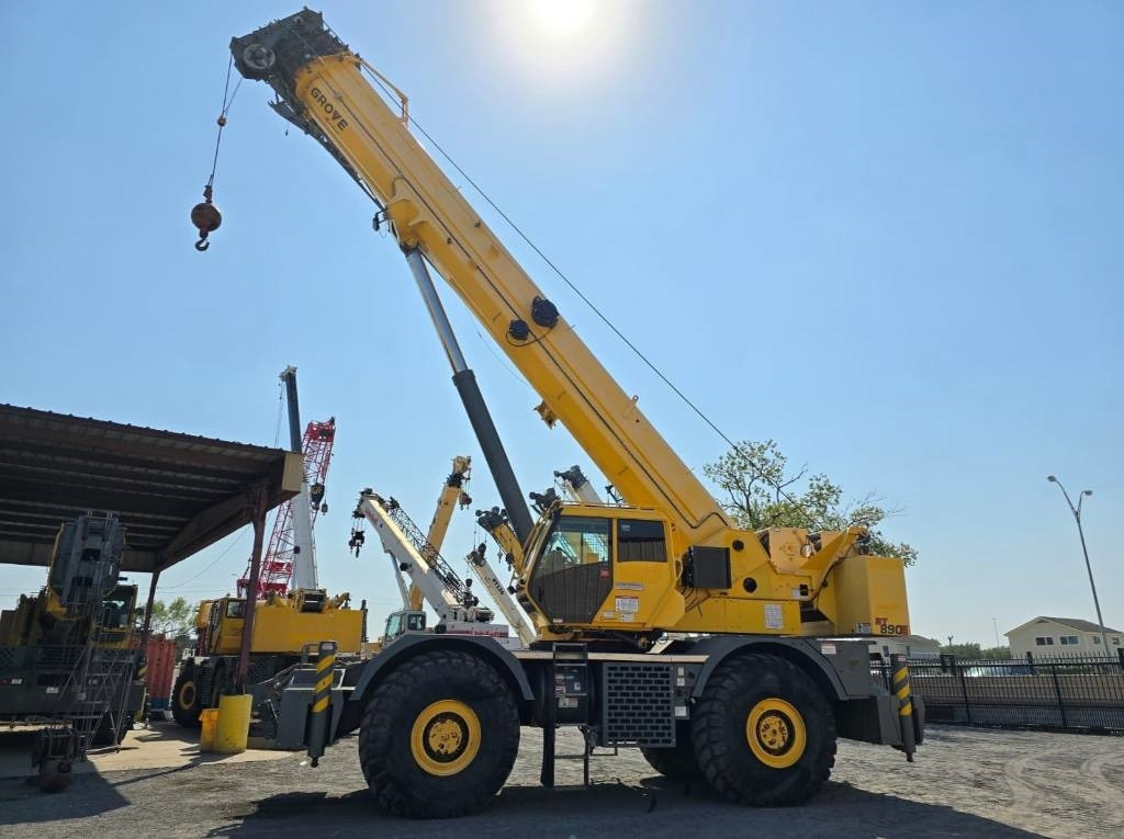 Grove RT 890 E - Grue mobile: photos 1 Grove RT 890 E - Grue mobile: photos 1