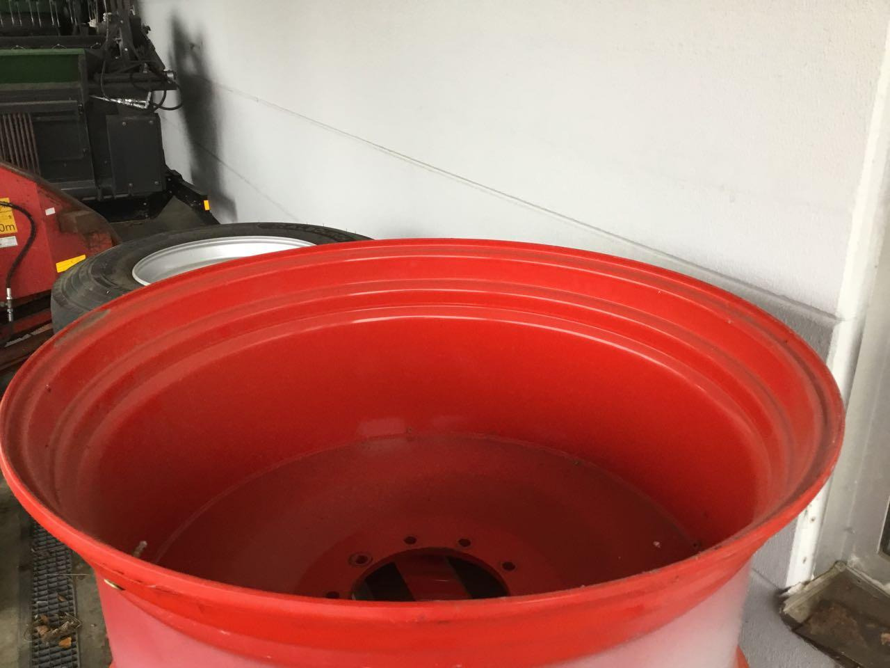 Felgen 23x42, Spur 2050mm , Fendt 900 - Jante: photos 1 Felgen 23x42, Spur 2050mm , Fendt 900 - Jante: photos 1