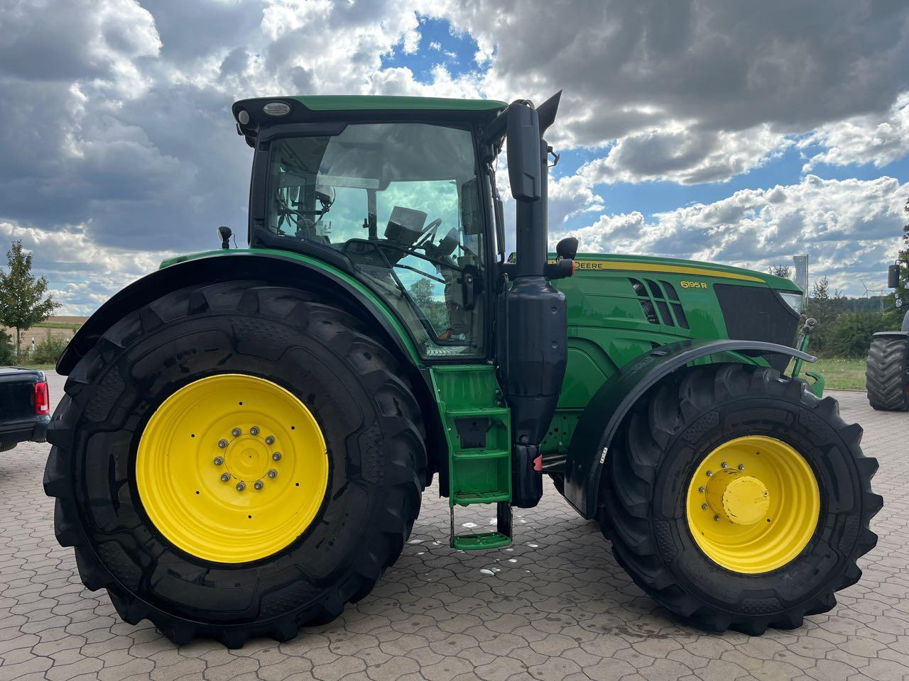 John Deere 6195R DirectDrive - Tracteur agricole: photos 3 John Deere 6195R DirectDrive - Tracteur agricole: photos 3