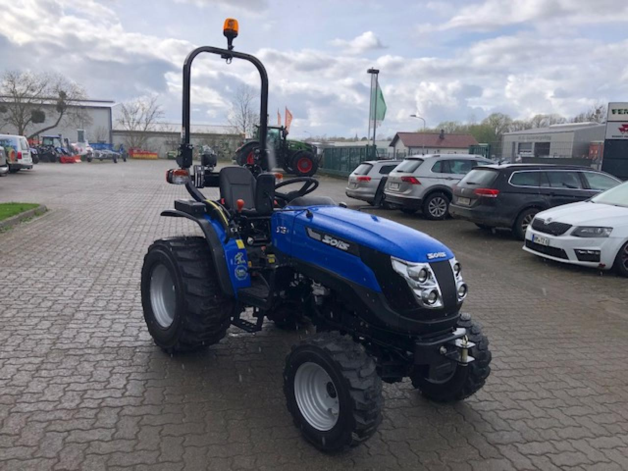 Solis 26 6+2 Seitenschalter - Tracteur agricole: photos 3 Solis 26 6+2 Seitenschalter - Tracteur agricole: photos 3