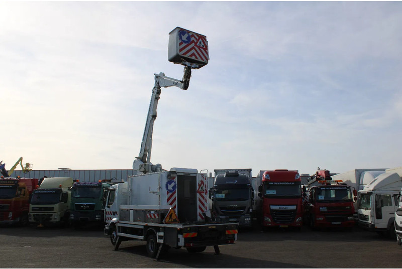 Renault Midlum 220 + manual + 16 meter - Camion: photos 3 Renault Midlum 220 + manual + 16 meter - Camion: photos 3