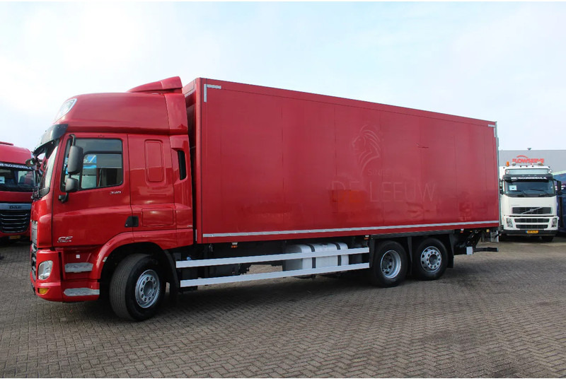 DAF CF 330 + 6X2 + LIFT - Camion fourgon: photos 5 DAF CF 330 + 6X2 + LIFT - Camion fourgon: photos 5