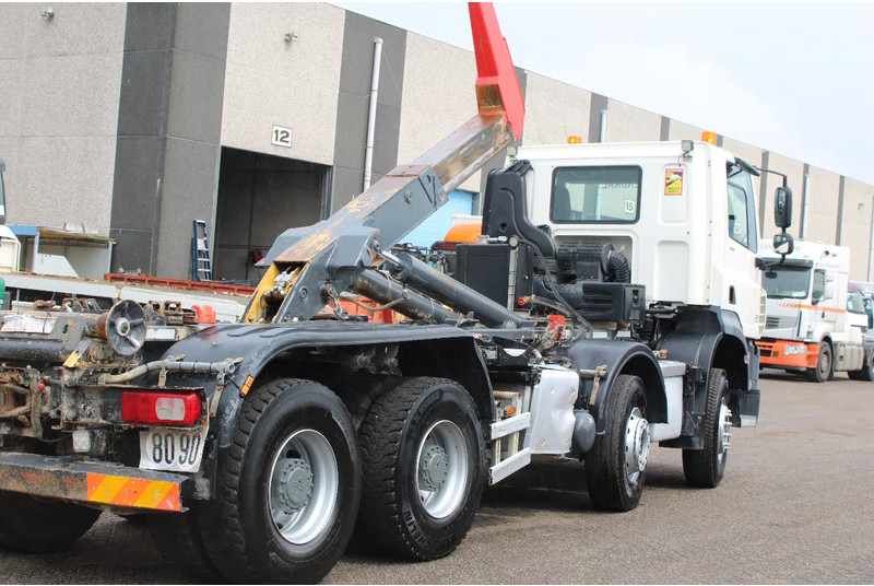 DAF CF 510 + 8X4 + HOOK 26TON + PERFCET CONDITION + 2X IN STOCK - Camion ampliroll: photos 4 DAF CF 510 + 8X4 + HOOK 26TON + PERFCET CONDITION + 2X IN STOCK - Camion ampliroll: photos 4