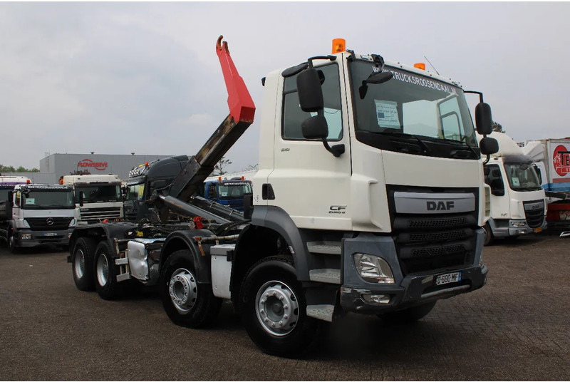 DAF CF 510 + 8X4 + HOOK 26TON + PERFCET CONDITION + 2X IN STOCK - Camion ampliroll: photos 2 DAF CF 510 + 8X4 + HOOK 26TON + PERFCET CONDITION + 2X IN STOCK - Camion ampliroll: photos 2