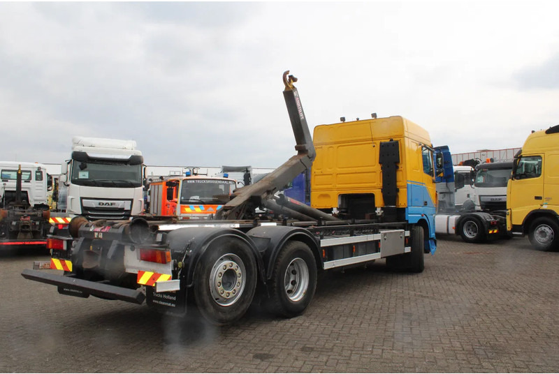DAF XF 95.530 + hooksystem + 26T - Camion ampliroll: photos 5 DAF XF 95.530 + hooksystem + 26T - Camion ampliroll: photos 5