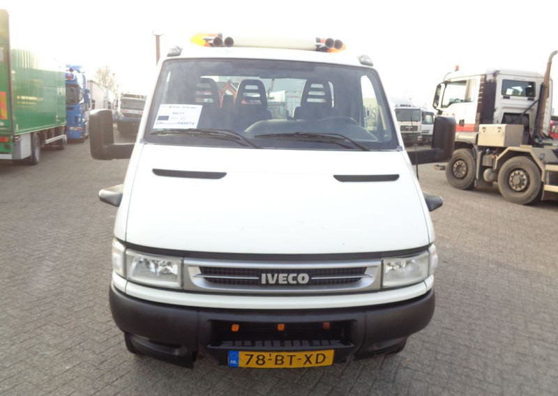 Iveco Daily reserved !!! 40C17 + Manual - Utilitaire plateau: photos 3 Iveco Daily reserved !!! 40C17 + Manual - Utilitaire plateau: photos 3