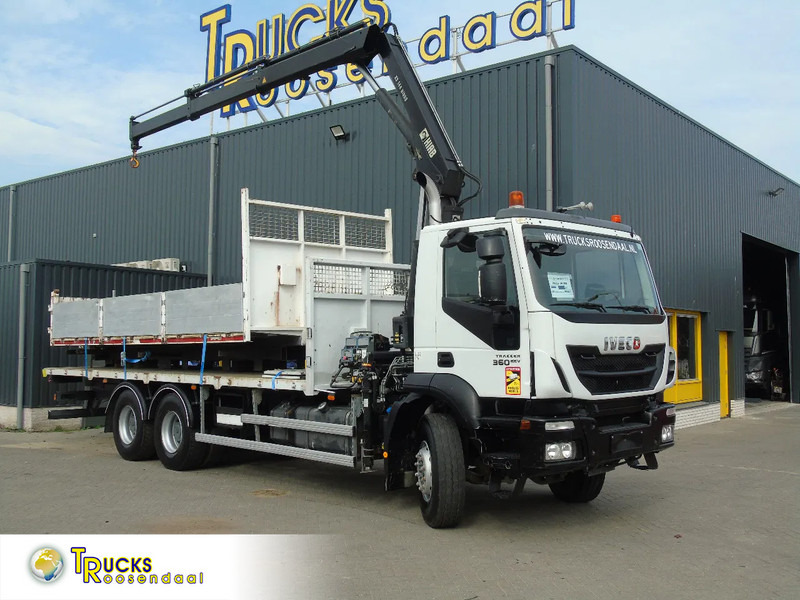 Iveco Eurotrakker 360 EEV + HIAB 144B- 2 + 6X4 + REMOTE + SPRING/BIG AXLE + EURO 5 - Camion grue: photos 1 Iveco Eurotrakker 360 EEV + HIAB 144B- 2 + 6X4 + REMOTE + SPRING/BIG AXLE + EURO 5 - Camion grue: photos 1