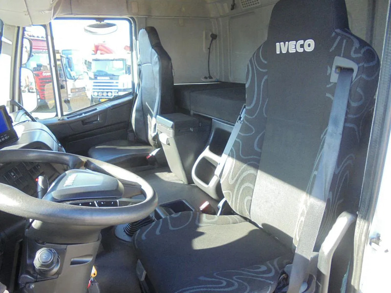 Iveco Trakker 450 + Euro 5 + Zandzuiger + Manual + 6x4 + Remote - Camion hydrocureur: photos 4 Iveco Trakker 450 + Euro 5 + Zandzuiger + Manual + 6x4 + Remote - Camion hydrocureur: photos 4