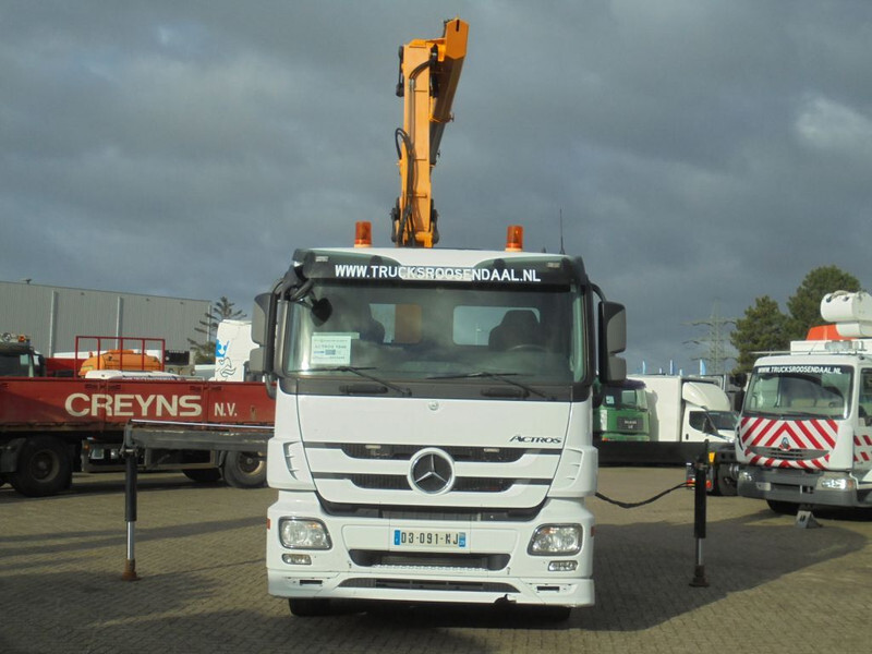 Mercedes-Benz Actros 1846 + Euro 5 + EFFER 250 Crane + REMOTE - Camion grue: photos 2 Mercedes-Benz Actros 1846 + Euro 5 + EFFER 250 Crane + REMOTE - Camion grue: photos 2