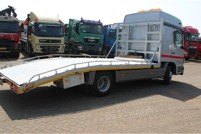 Mercedes-Benz Atego 823 + MANUAL + WINCH + PERFECT TRUCK - Camion porte-voitures: photos 4 Mercedes-Benz Atego 823 + MANUAL + WINCH + PERFECT TRUCK - Camion porte-voitures: photos 4