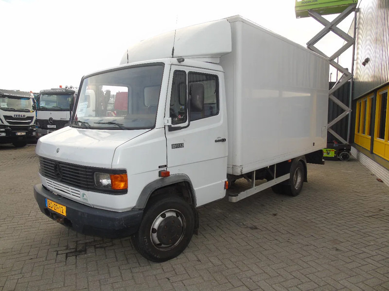Mercedes-Benz Vario 813 811 + MANUAL + EURO 1 - Camion fourgon: photos 2 Mercedes-Benz Vario 813 811 + MANUAL + EURO 1 - Camion fourgon: photos 2