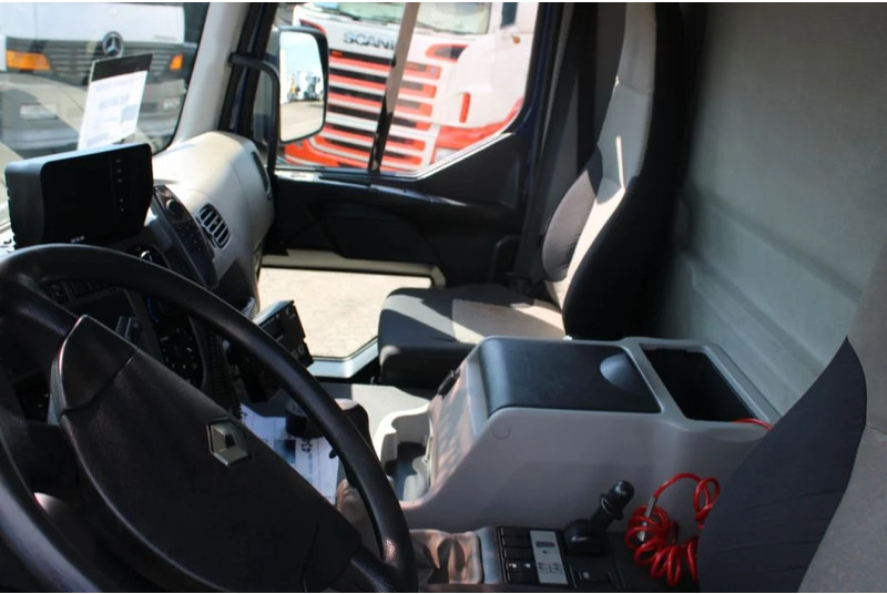 Renault Premium 280 + Euro 5 + Carrier Supra 950Mt + Dhollandia Lift - Camion frigorifique: photos 4 Renault Premium 280 + Euro 5 + Carrier Supra 950Mt + Dhollandia Lift - Camion frigorifique: photos 4