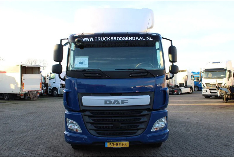 DAF CF 370 + EURO 6 - Tracteur routier: photos 2 DAF CF 370 + EURO 6 - Tracteur routier: photos 2