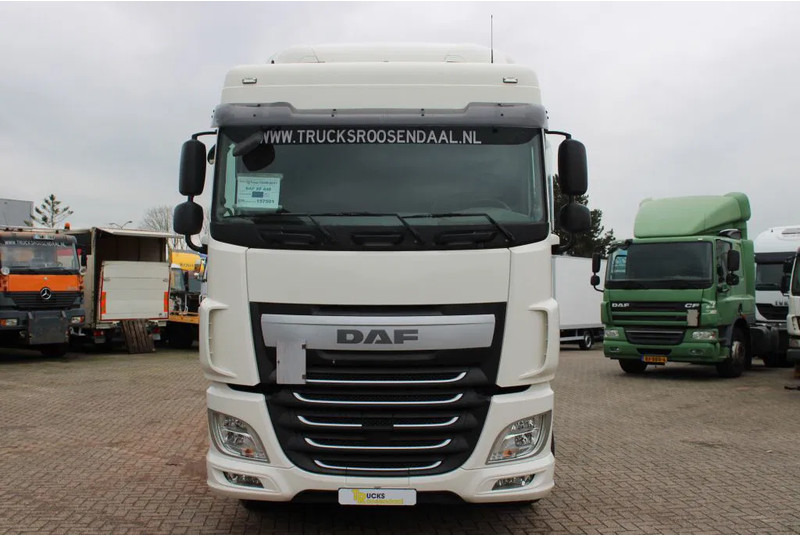 DAF XF 106.440 + EURO 6 + SPOILER + TUV 26-08-2024 - Tracteur routier: photos 4 DAF XF 106.440 + EURO 6 + SPOILER + TUV 26-08-2024 - Tracteur routier: photos 4