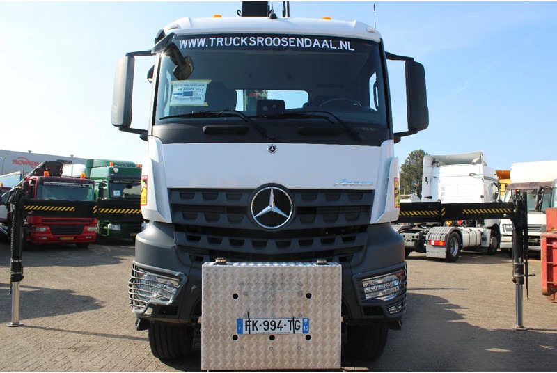 Mercedes-Benz Arocs 2051 + 4X4 + HIAB 302 E6 / JIB 70 X 4 + 10 EXTENTSIONS / NEW!! - Tracteur routier: photos 5 Mercedes-Benz Arocs 2051 + 4X4 + HIAB 302 E6 / JIB 70 X 4 + 10 EXTENTSIONS / NEW!! - Tracteur routier: photos 5