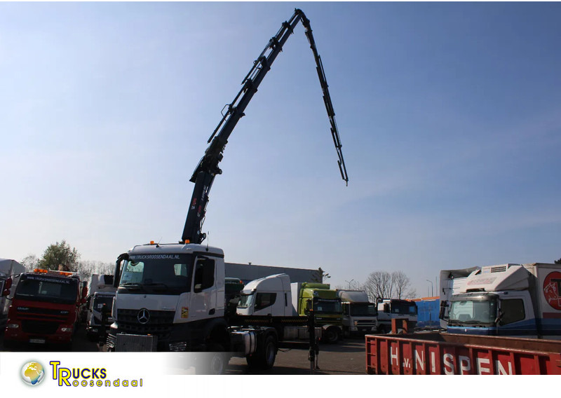 Mercedes-Benz Arocs 2051 + 4X4 + HIAB 302 E6 / JIB 70 X 4 + 10 EXTENTSIONS / NEW!! - Tracteur routier: photos 1 Mercedes-Benz Arocs 2051 + 4X4 + HIAB 302 E6 / JIB 70 X 4 + 10 EXTENTSIONS / NEW!! - Tracteur routier: photos 1