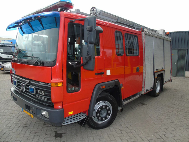 Volvo FL 210 + PUMP + LADDER + EURO 2 - Camion de pompier: photos 2 Volvo FL 210 + PUMP + LADDER + EURO 2 - Camion de pompier: photos 2
