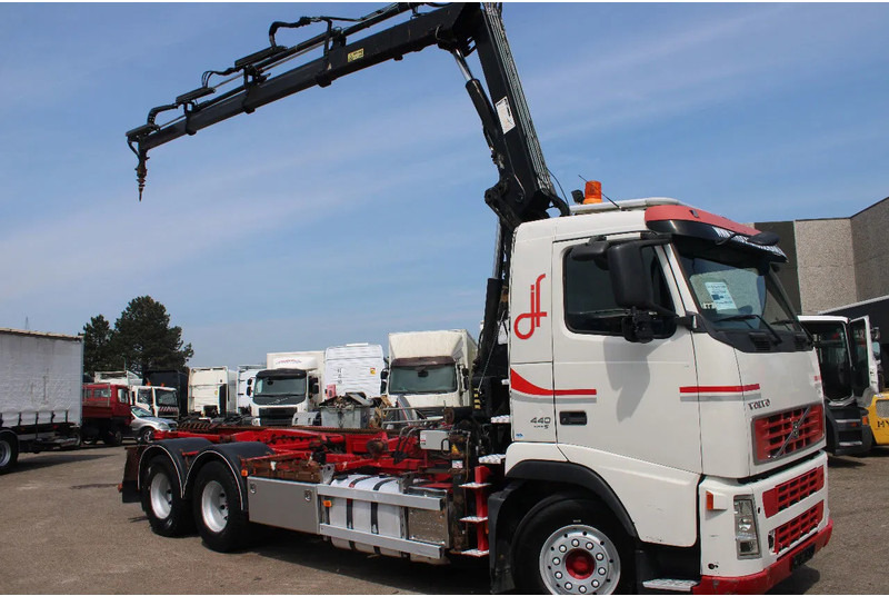 Volvo FM 12.440 +6X4+ HIAB 166E3 PRO + EURO 5 + MANUAL - Camion - système de câble, Camion grue: photos 2 Volvo FM 12.440 +6X4+ HIAB 166E3 PRO + EURO 5 + MANUAL - Camion - système de câble, Camion grue: photos 2