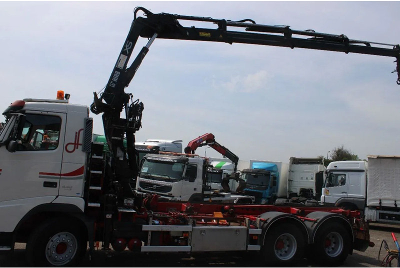 Volvo FM 12.440 +6X4+ HIAB 166E3 PRO + EURO 5 + MANUAL - Camion - système de câble, Camion grue: photos 4 Volvo FM 12.440 +6X4+ HIAB 166E3 PRO + EURO 5 + MANUAL - Camion - système de câble, Camion grue: photos 4