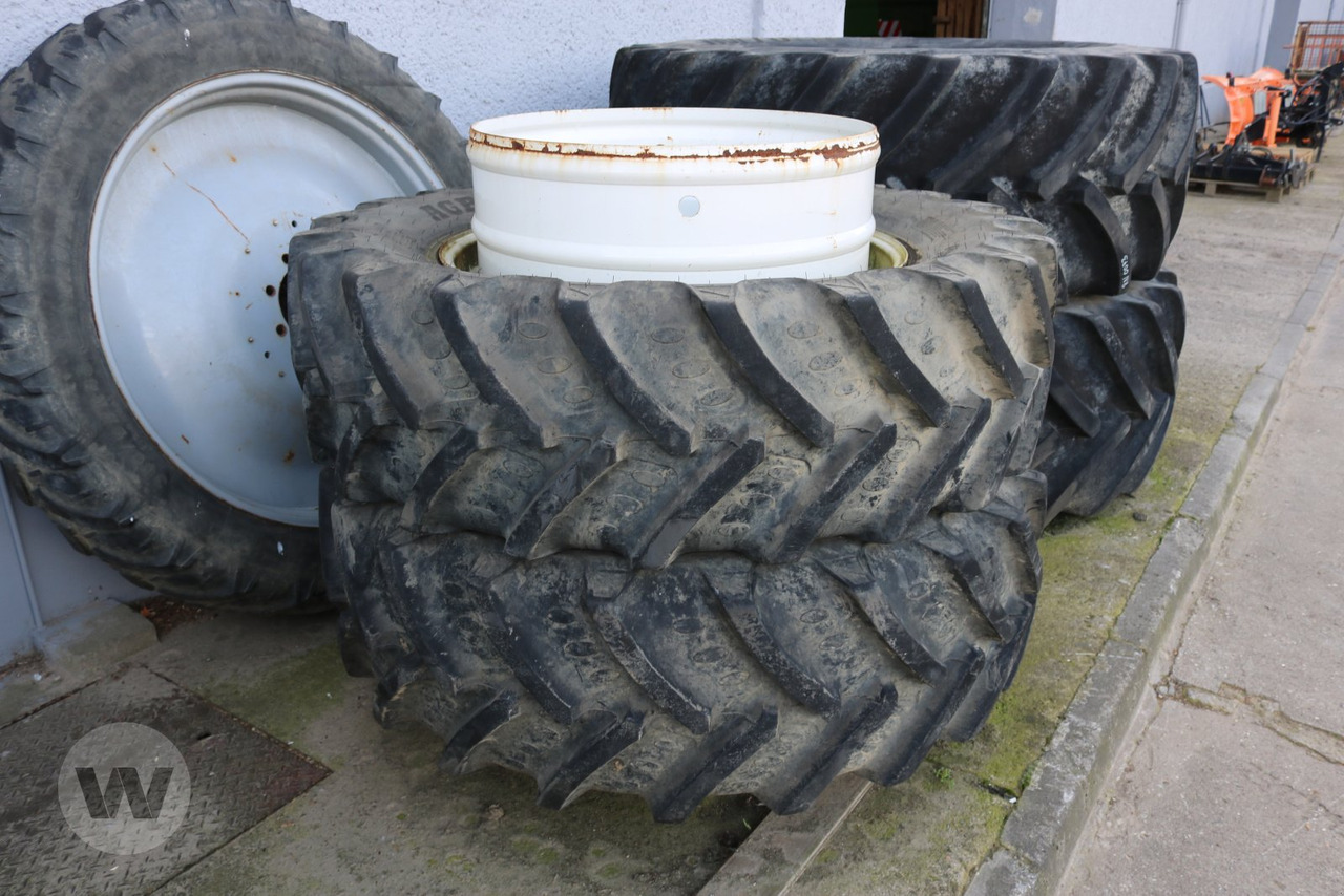480/70 R38 - Pneus et jantes pour Machine agricole: photos 1 480/70 R38 - Pneus et jantes pour Machine agricole: photos 1