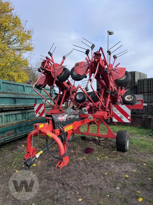 Kuhn GF 10802 - Faneuse: photos 1 Kuhn GF 10802 - Faneuse: photos 1