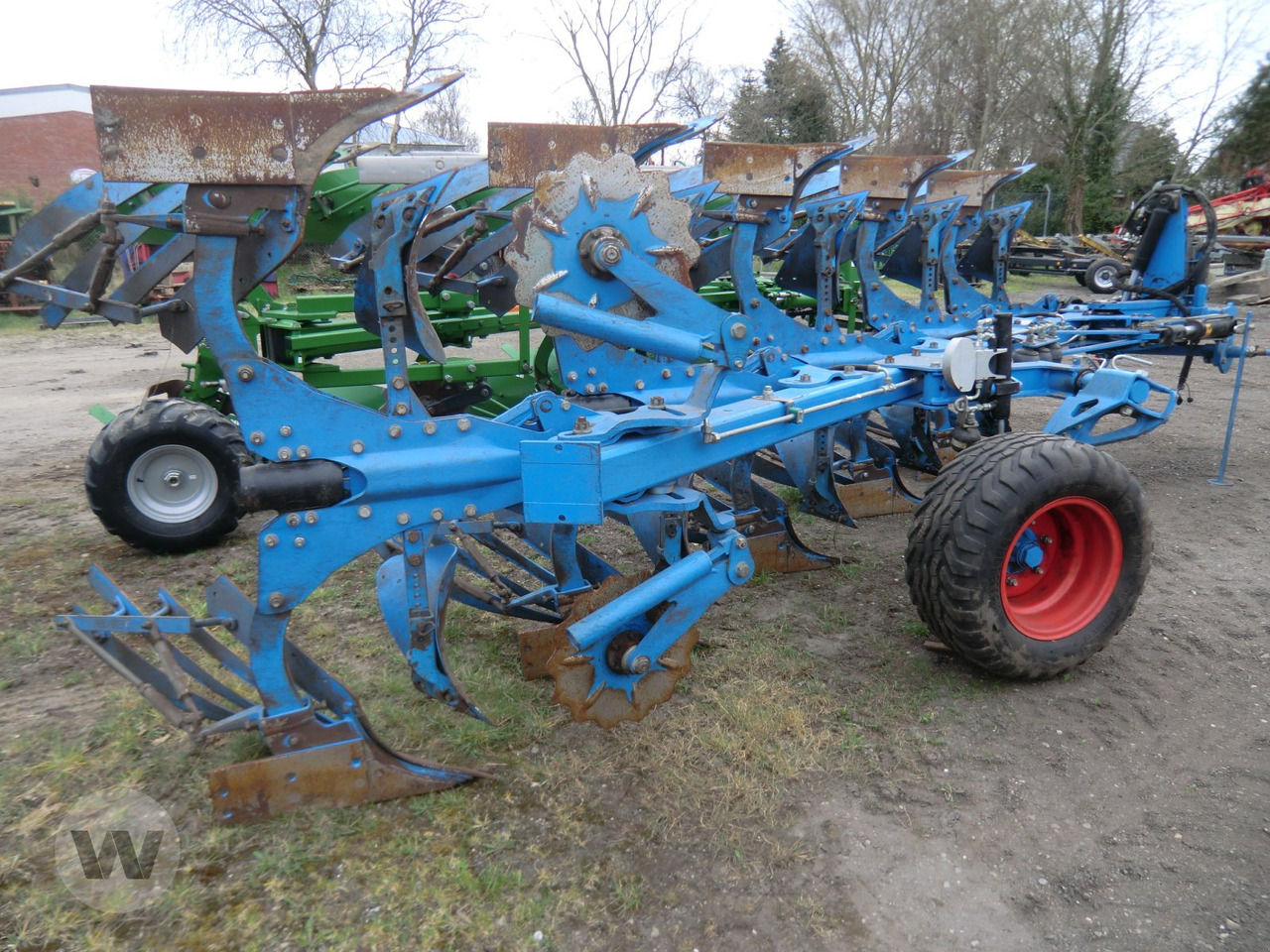 Lemken Juwel 7 M T 4+1 L100 - Charrue: photos 2 Lemken Juwel 7 M T 4+1 L100 - Charrue: photos 2