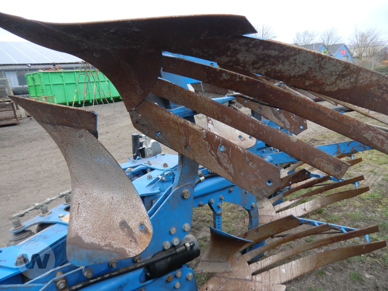 Lemken Juwel 7 M T 4+1 L100 - Charrue: photos 4 Lemken Juwel 7 M T 4+1 L100 - Charrue: photos 4