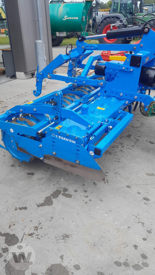 Lemken Zirkon 12/300 - Herse rotative: photos 2 Lemken Zirkon 12/300 - Herse rotative: photos 2