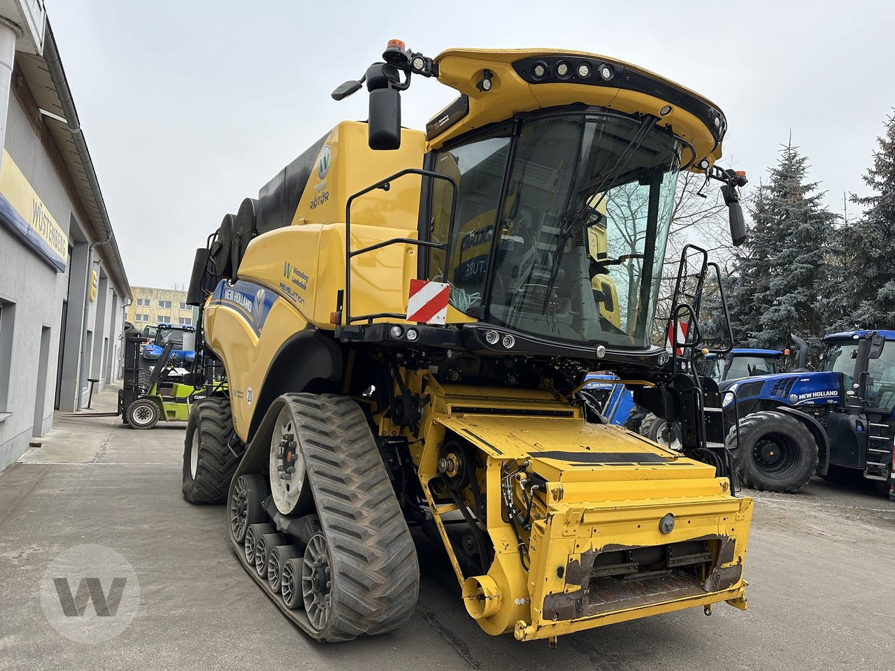 New Holland CR 10.90 - Moissonneuse-batteuse: photos 4 New Holland CR 10.90 - Moissonneuse-batteuse: photos 4