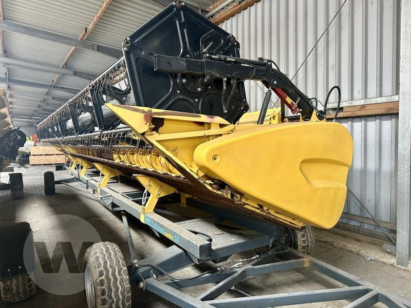 New Holland VARIFEED 35V - Moissoneuse: photos 2 New Holland VARIFEED 35V - Moissoneuse: photos 2