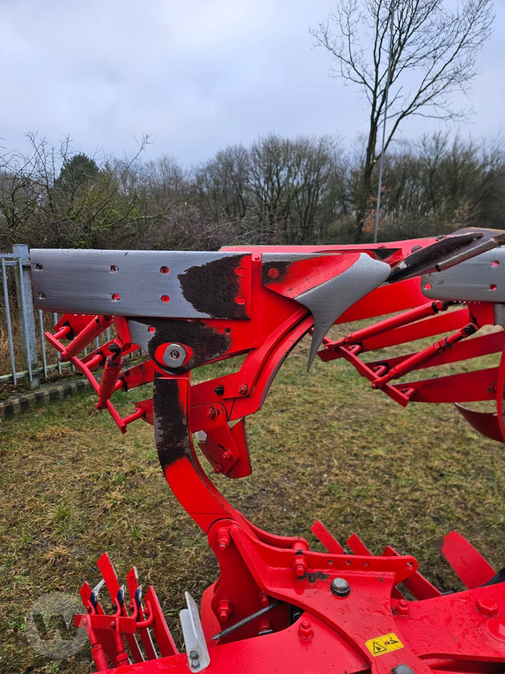 Pöttinger Servo 45 Plus - Charrue: photos 2 Pöttinger Servo 45 Plus - Charrue: photos 2
