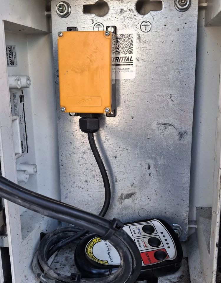 Reisch Ruchoma Podłoga 8mm - Semi-remorque à fond mouvant: photos 4 Reisch Ruchoma Podłoga 8mm - Semi-remorque à fond mouvant: photos 4