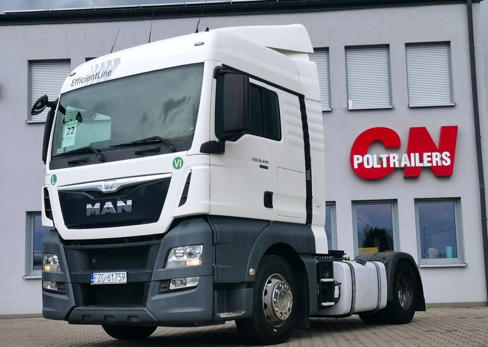 MAN Dostępne 3 szt. Standard i Mega TGX 18.440 - Tracteur routier: photos 1 MAN Dostępne 3 szt. Standard i Mega TGX 18.440 - Tracteur routier: photos 1