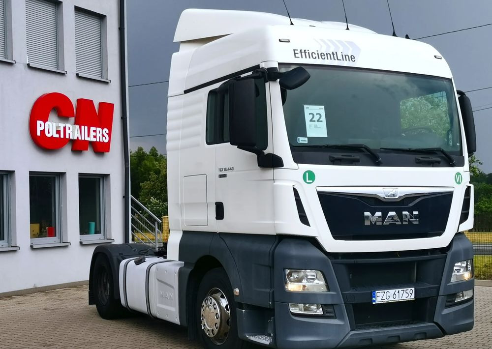 MAN Dostępne 3 szt. Standard i Mega TGX 18.440 - Tracteur routier: photos 3 MAN Dostępne 3 szt. Standard i Mega TGX 18.440 - Tracteur routier: photos 3