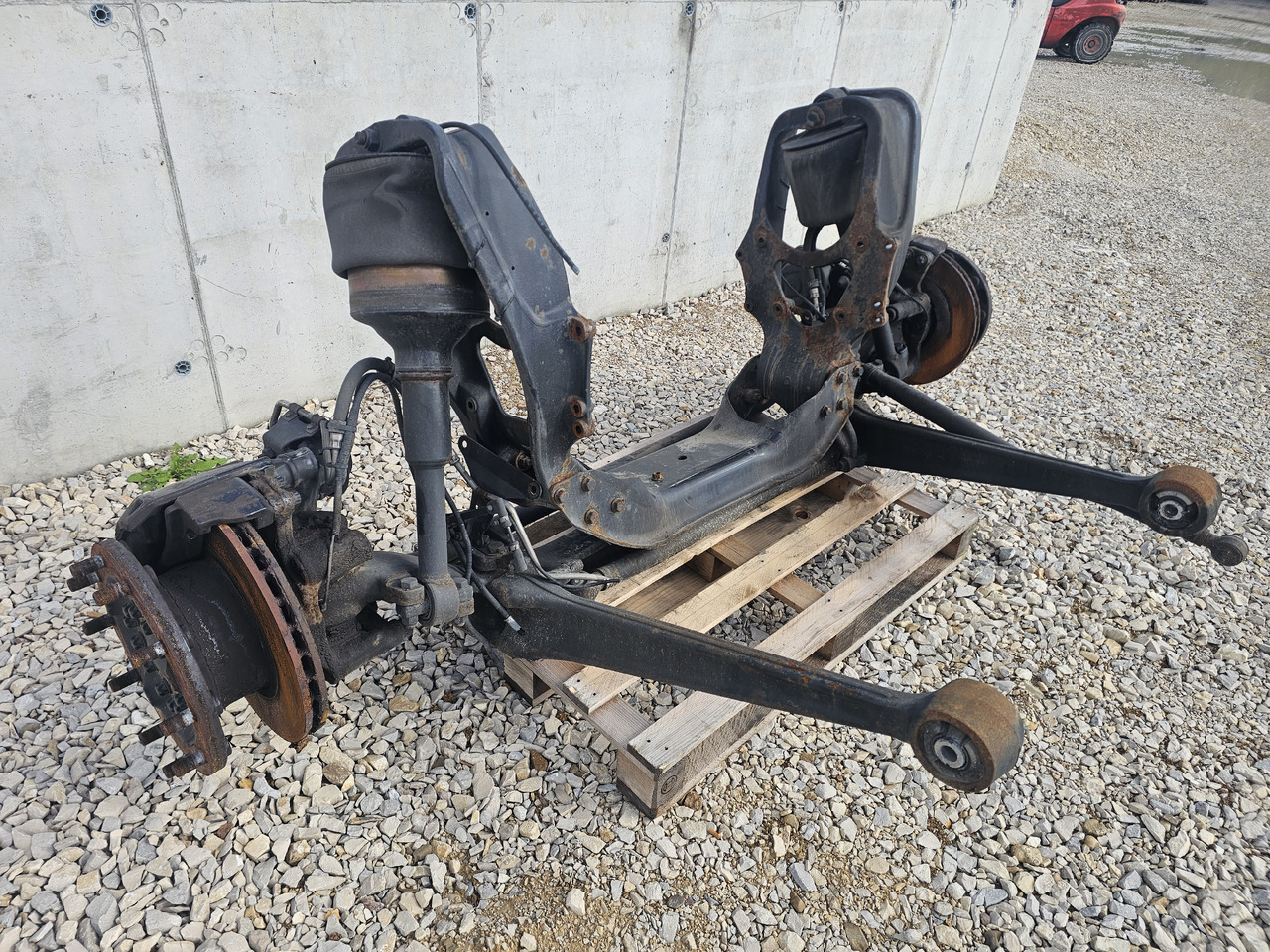 MAN TGX TGS AIR SUNSPENSION / COMPLETE FRONT AXLE - Essieu avant: photos 3 MAN TGX TGS AIR SUNSPENSION / COMPLETE FRONT AXLE - Essieu avant: photos 3