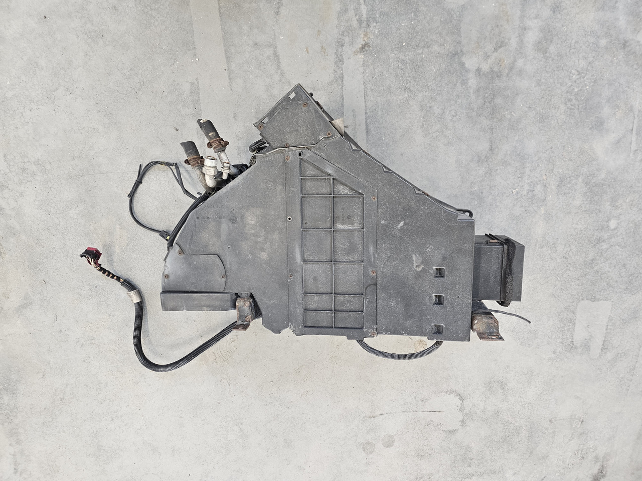 RENAULT MAGNUM DXI VEGA / COMPLETE HEATHER / 7485119812 - Chauffage/ Ventilation: photos 2 RENAULT MAGNUM DXI VEGA / COMPLETE HEATHER / 7485119812 - Chauffage/ Ventilation: photos 2