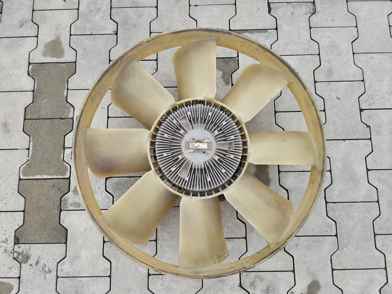RENAULT PREMIUM MIDLUM DXI / VISCO FAN - Ventilateur: photos 1 RENAULT PREMIUM MIDLUM DXI / VISCO FAN - Ventilateur: photos 1
