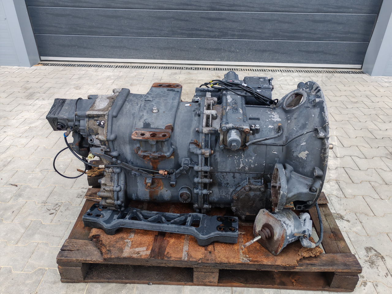 SCANIA GEARBOX / GRSO905 / COMPLETE / WORLDWIDE DELIVERY - Boîte de vitesse: photos 1 SCANIA GEARBOX / GRSO905 / COMPLETE / WORLDWIDE DELIVERY - Boîte de vitesse: photos 1