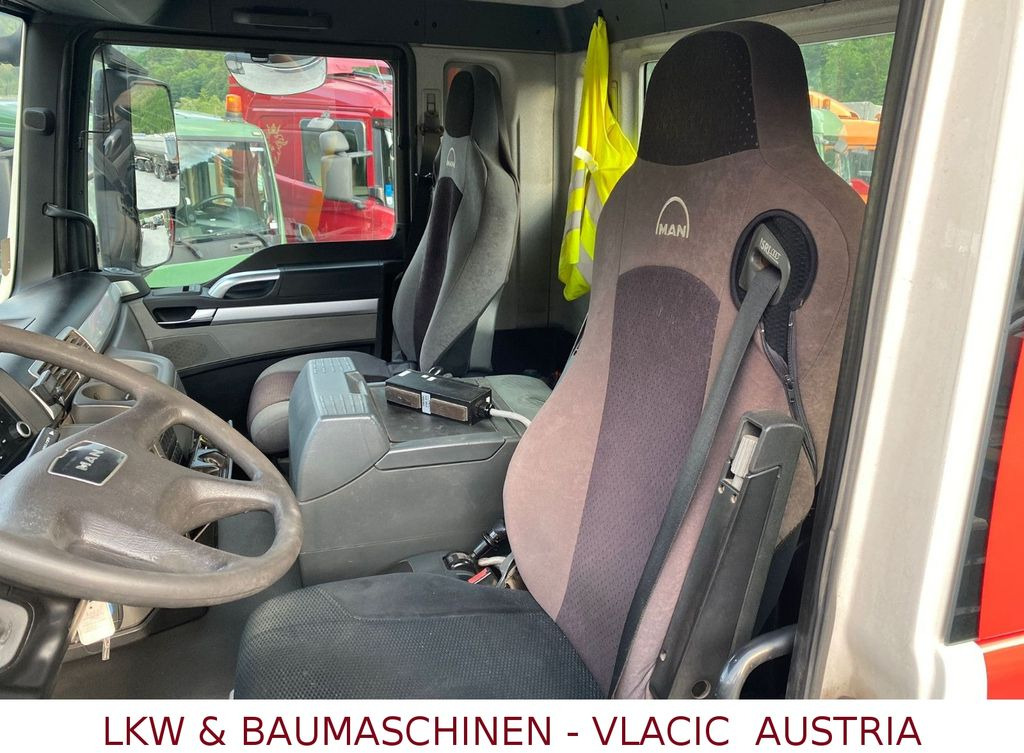 MAN TGS 33.440 (6x4) EEV Abrollkipper MAN TGS 33.440 (6x4) EEV Abrollkipper - Camion ampliroll: photos 4 MAN TGS 33.440 (6x4) EEV Abrollkipper MAN TGS 33.440 (6x4) EEV Abrollkipper - Camion ampliroll: photos 4