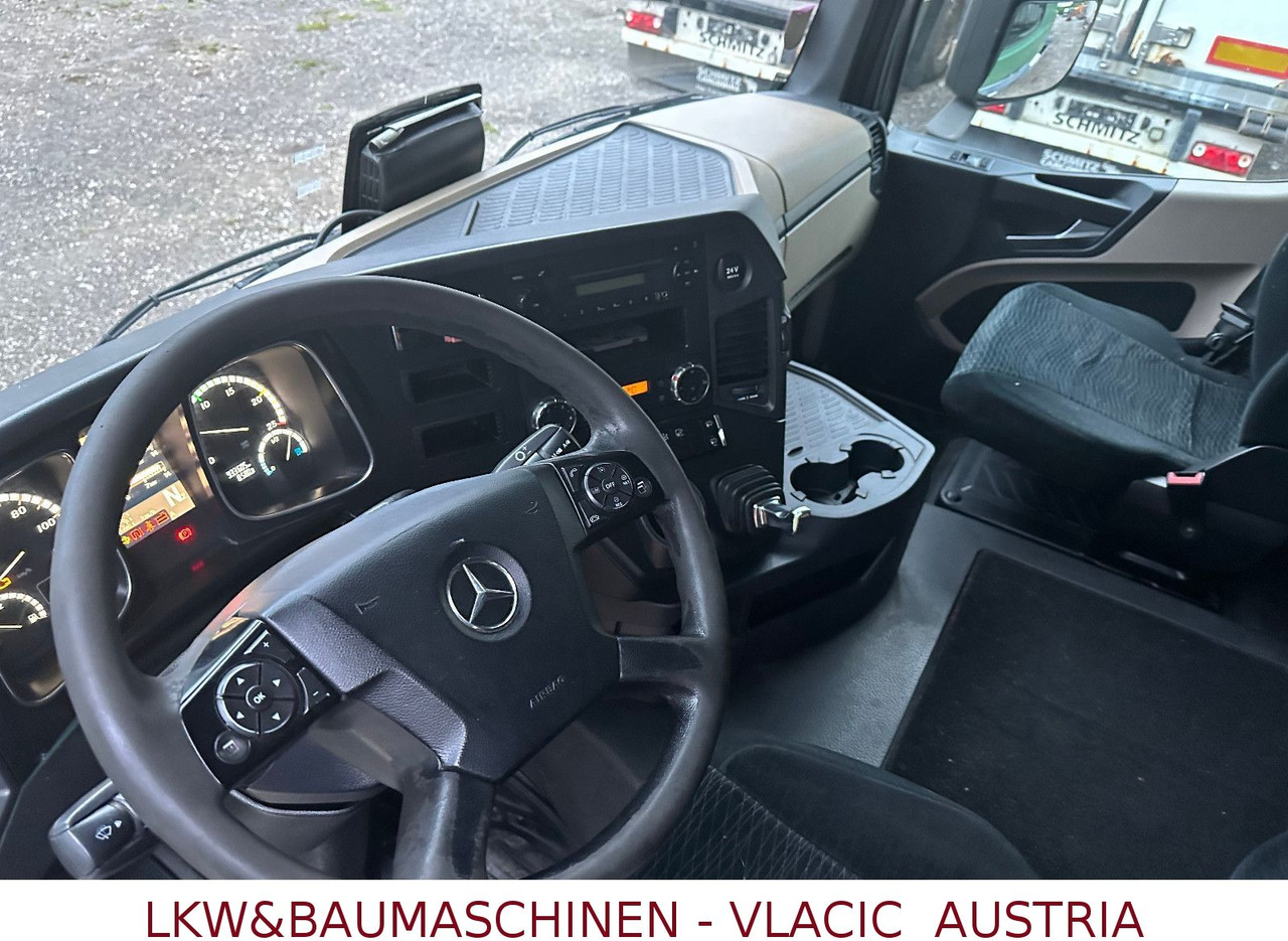 Mercedes-Benz Actros 1840 ADR - Tracteur routier: photos 4 Mercedes-Benz Actros 1840 ADR - Tracteur routier: photos 4