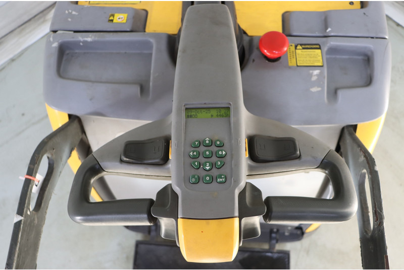 Atlet PLP/200P - Transpalette: photos 4 Atlet PLP/200P - Transpalette: photos 4