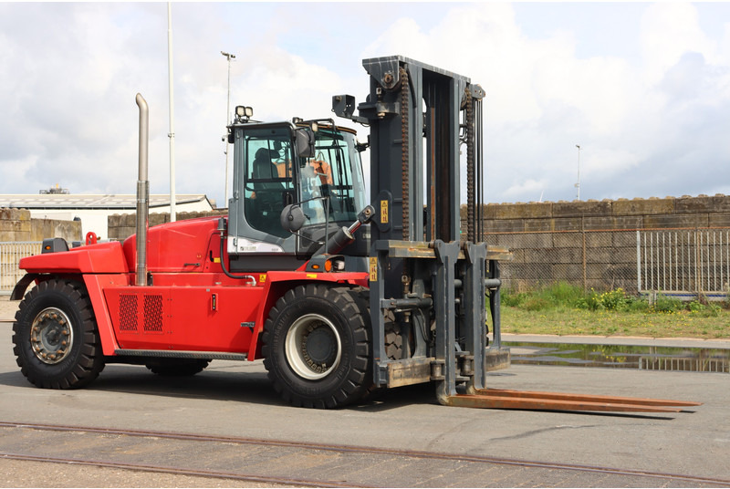 Kalmar DCG220-12LB - Chariot élévateur diesel: photos 1 Kalmar DCG220-12LB - Chariot élévateur diesel: photos 1