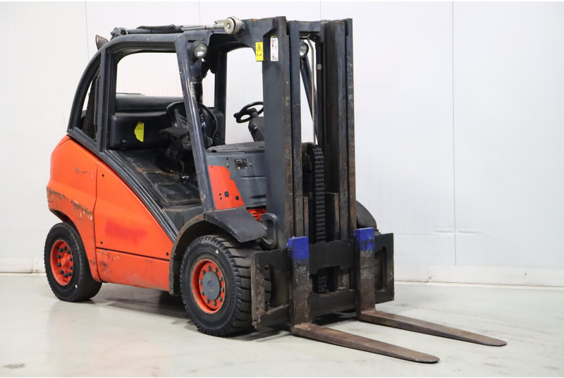 Linde H45T - Chariot élévateur à gaz: photos 1 Linde H45T - Chariot élévateur à gaz: photos 1