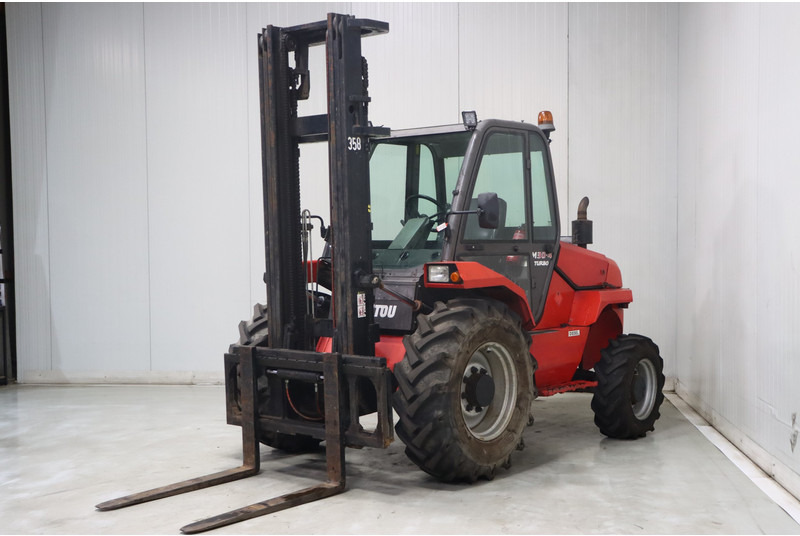 Manitou M30-4 - Chariot élévateur diesel: photos 4 Manitou M30-4 - Chariot élévateur diesel: photos 4